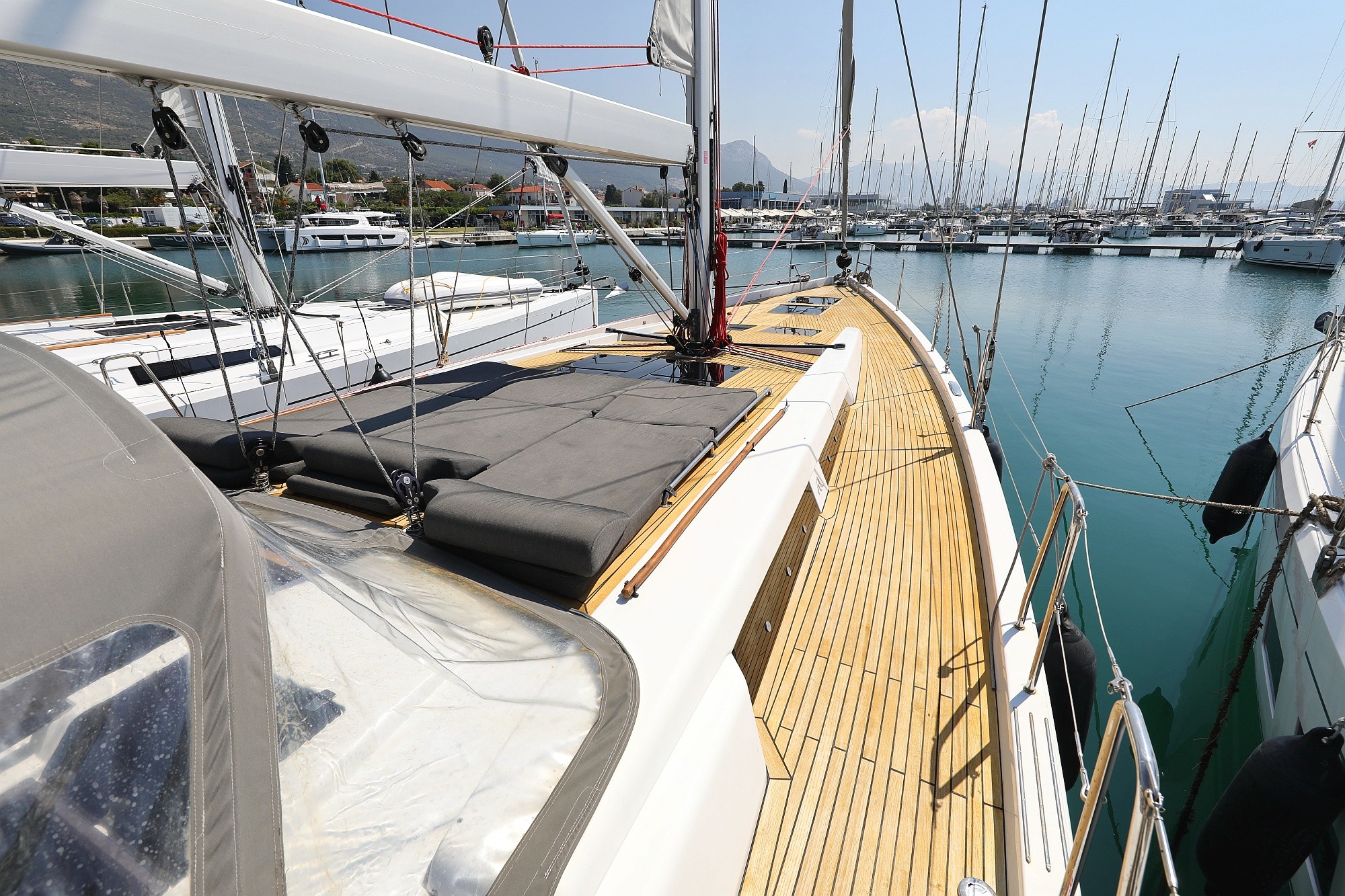 Hanse 588, Superstar