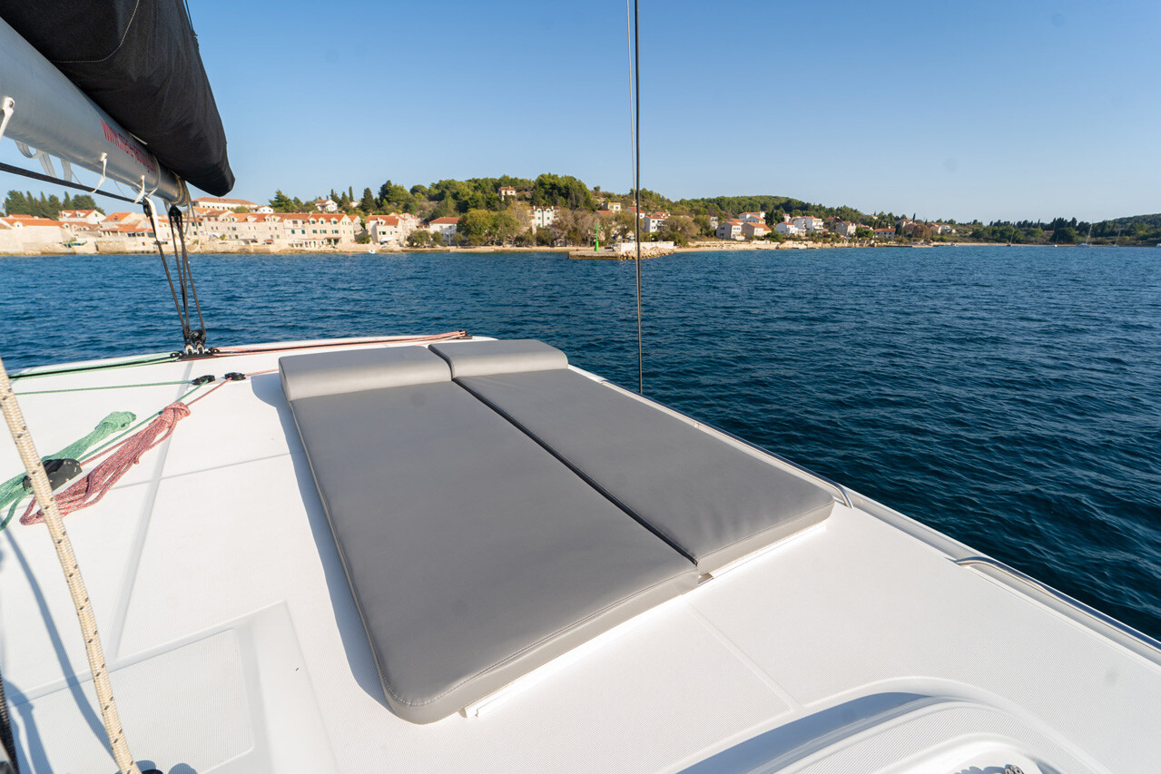 Lagoon 40, Sevgi