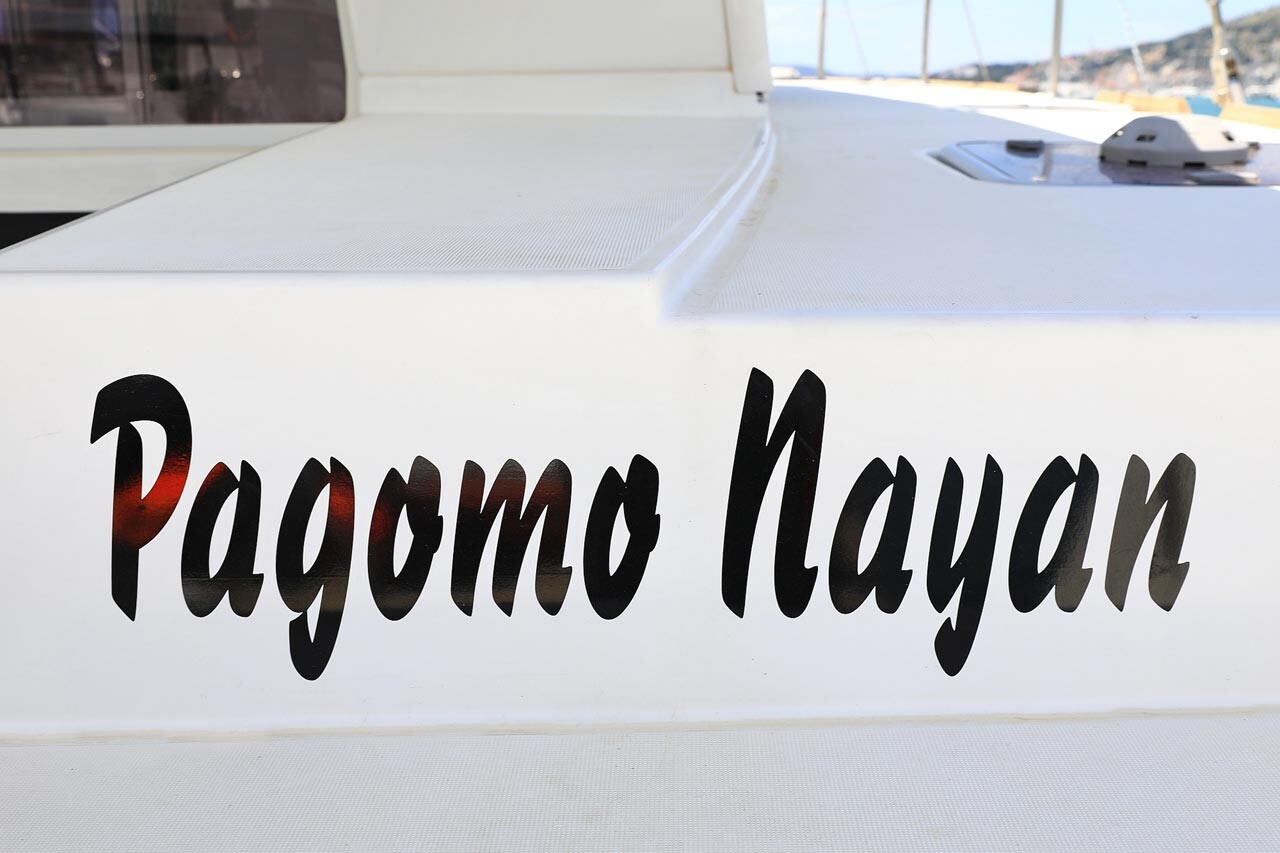 Lagoon 400, Pagomo nayan