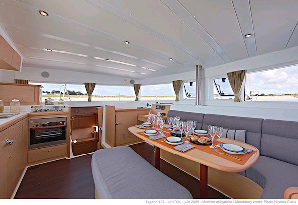 Lagoon 42, Air Wave