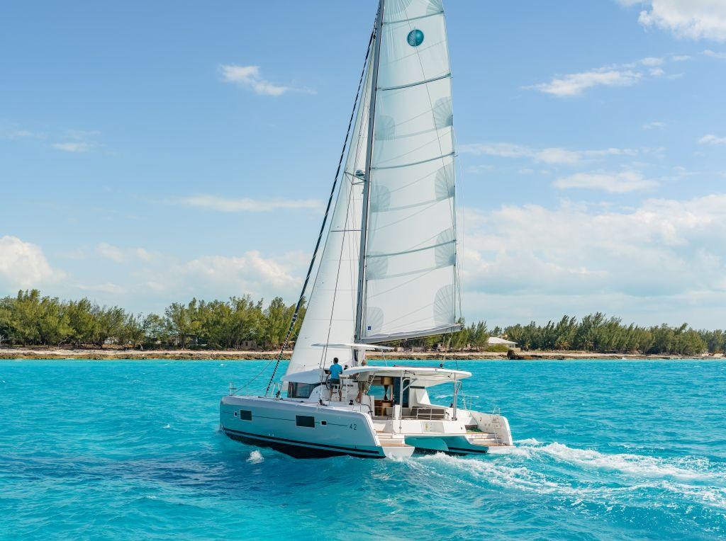 Lagoon 42, Leggiero