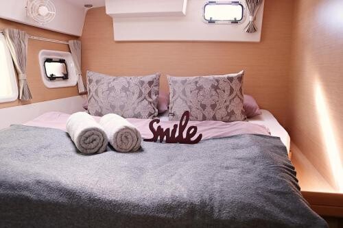 Lagoon 421, Happiness