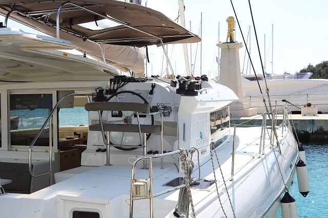 Lagoon 421, Happiness