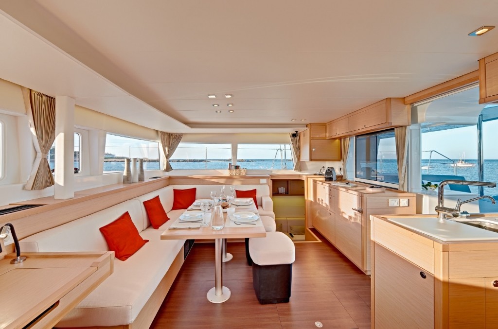 Lagoon 450 F, Saelma
