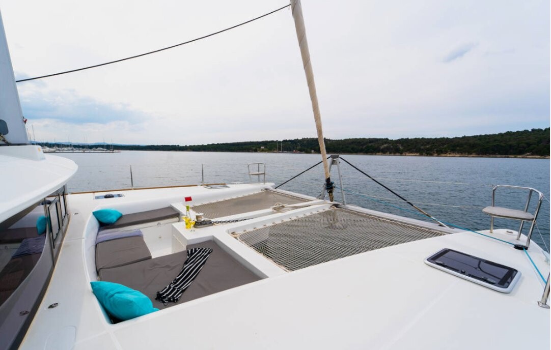 Lagoon 450 F, Julius Cesar III