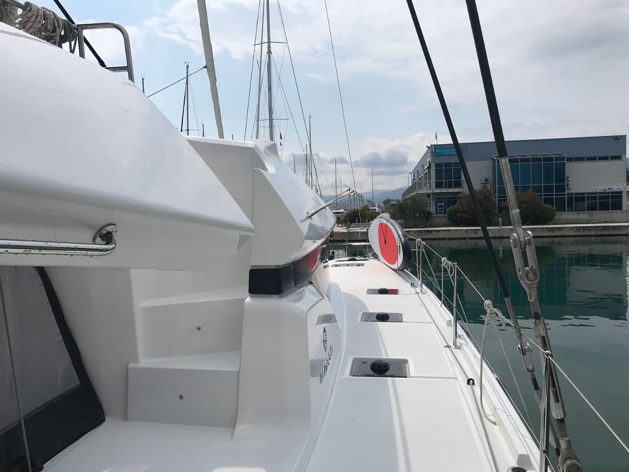 Lagoon 50, Katka