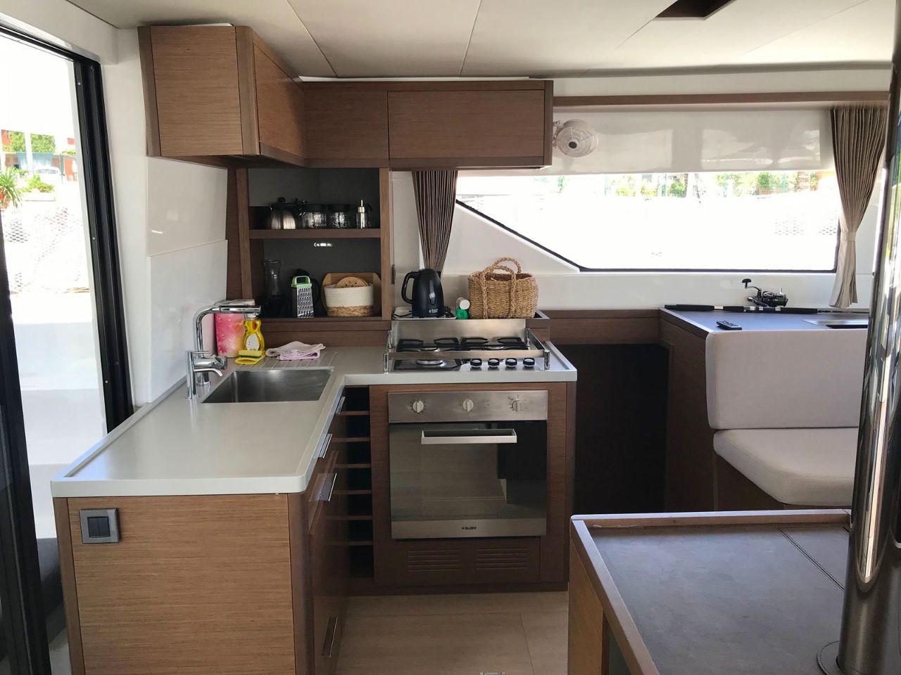 Lagoon 50, Katka