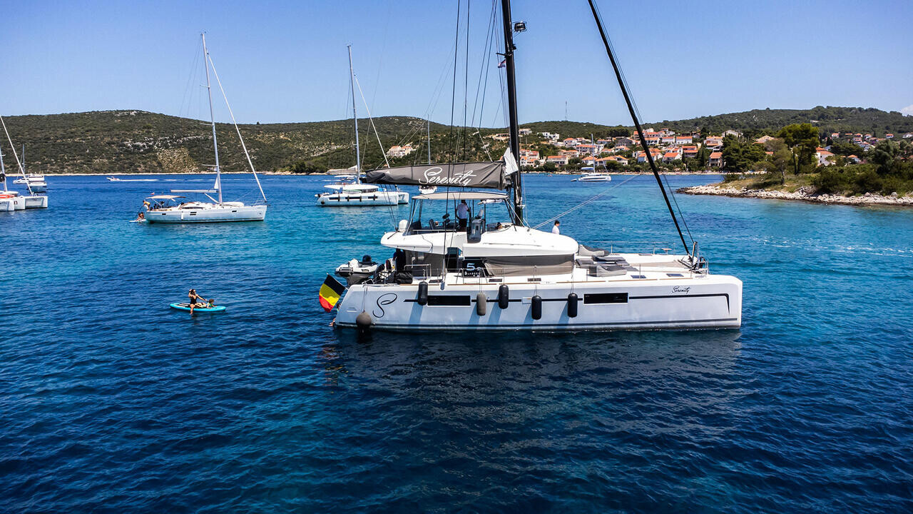 Lagoon 52, Serenity