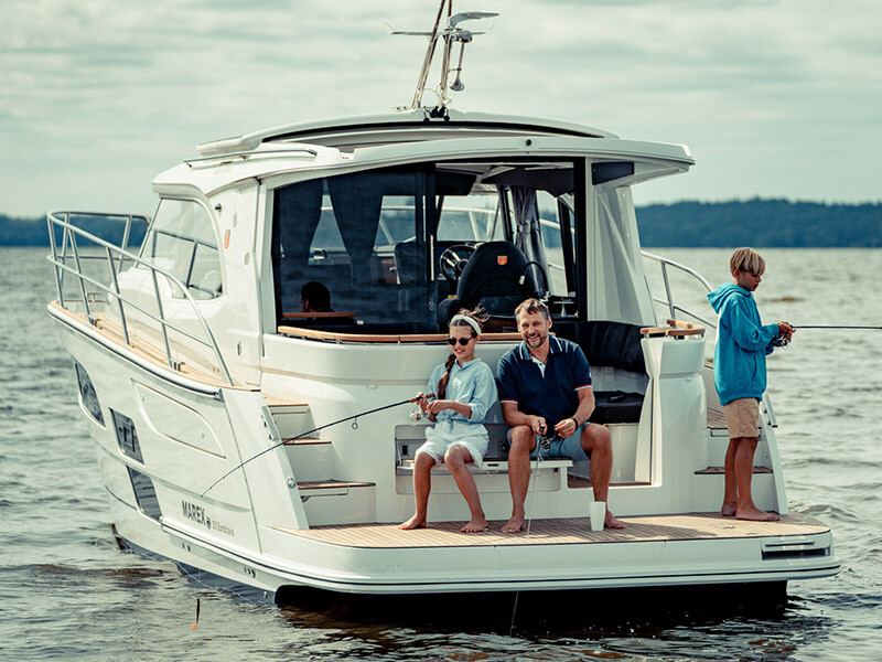 Marex 330 Scandinavia, Malinkonija
