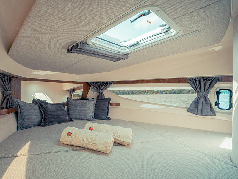Marex 330 Scandinavia, Malinkonija