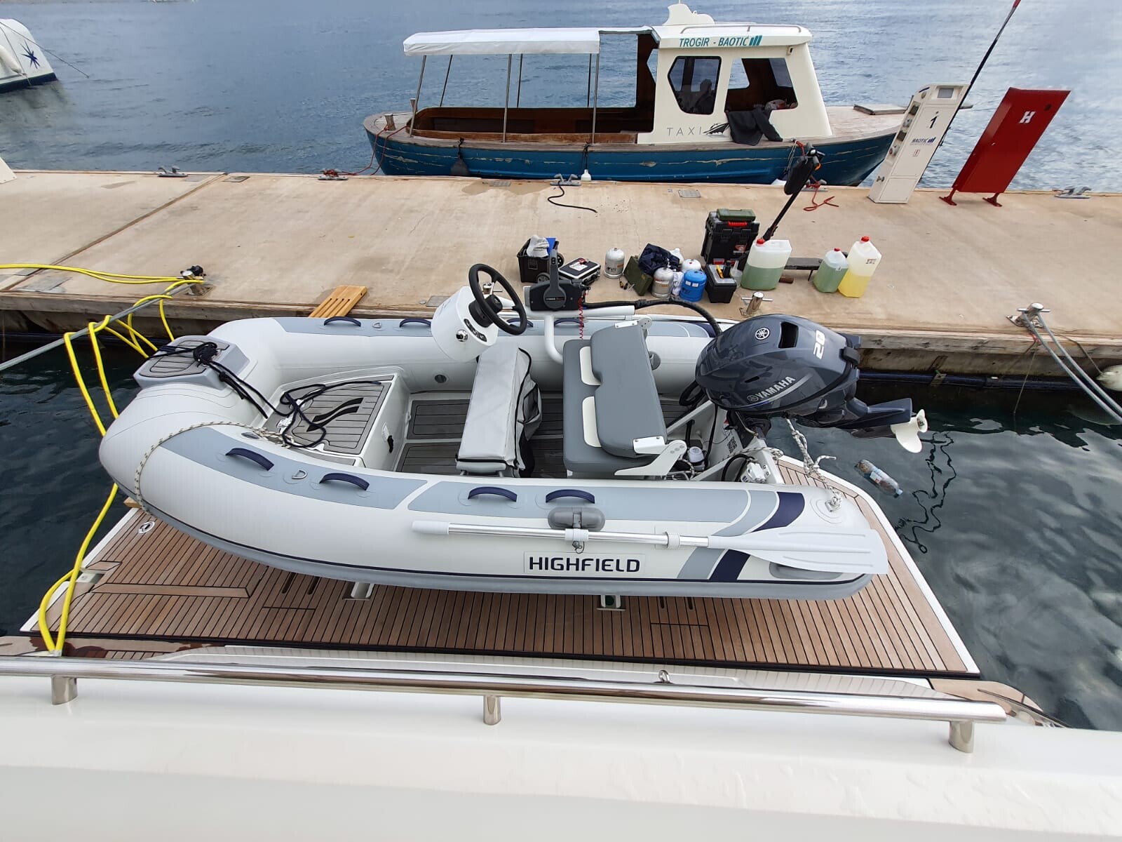 Monte Carlo 52, Nora