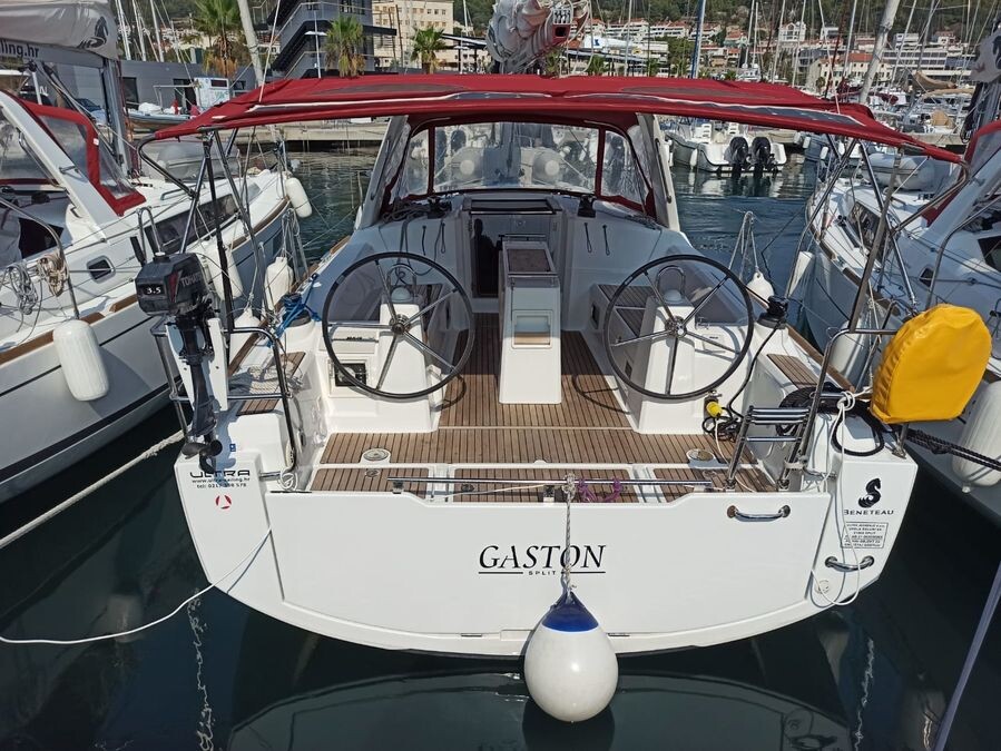 Oceanis 35, Gaston