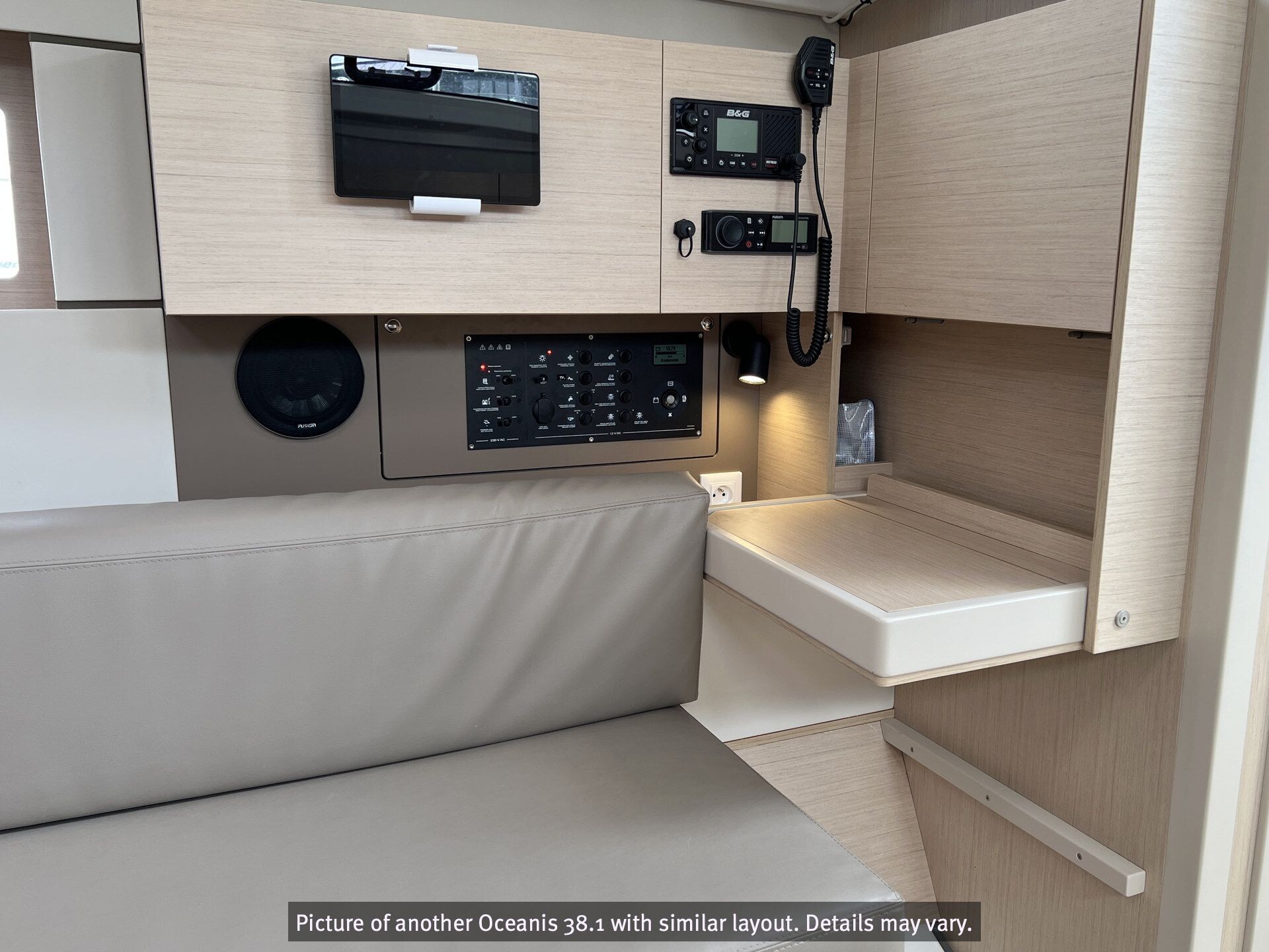 Oceanis 38.1, Tamara