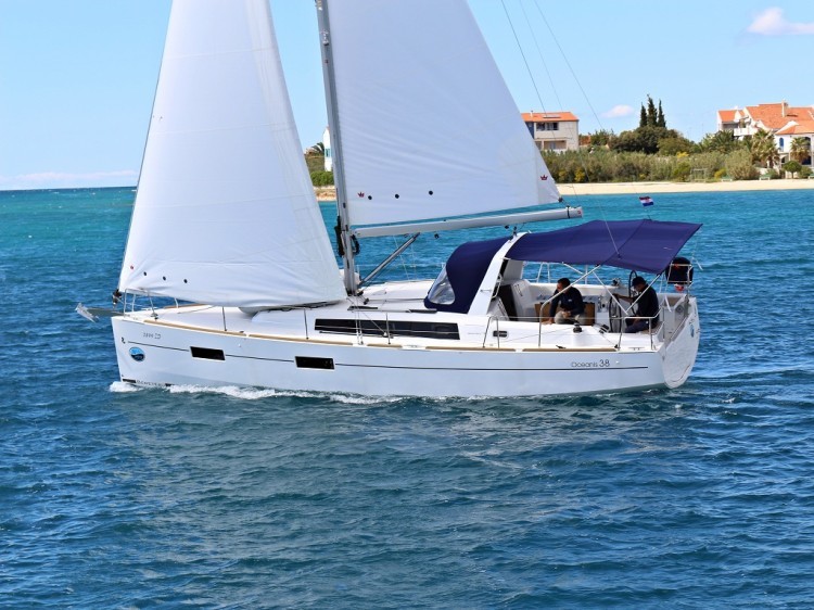 Oceanis 38.1, Obsession