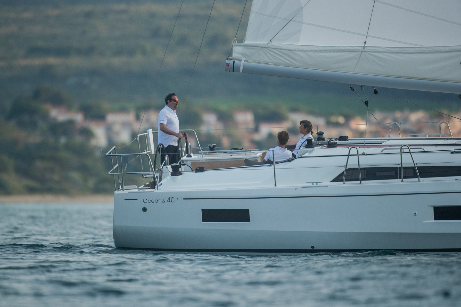 Oceanis 40.1, Kiki
