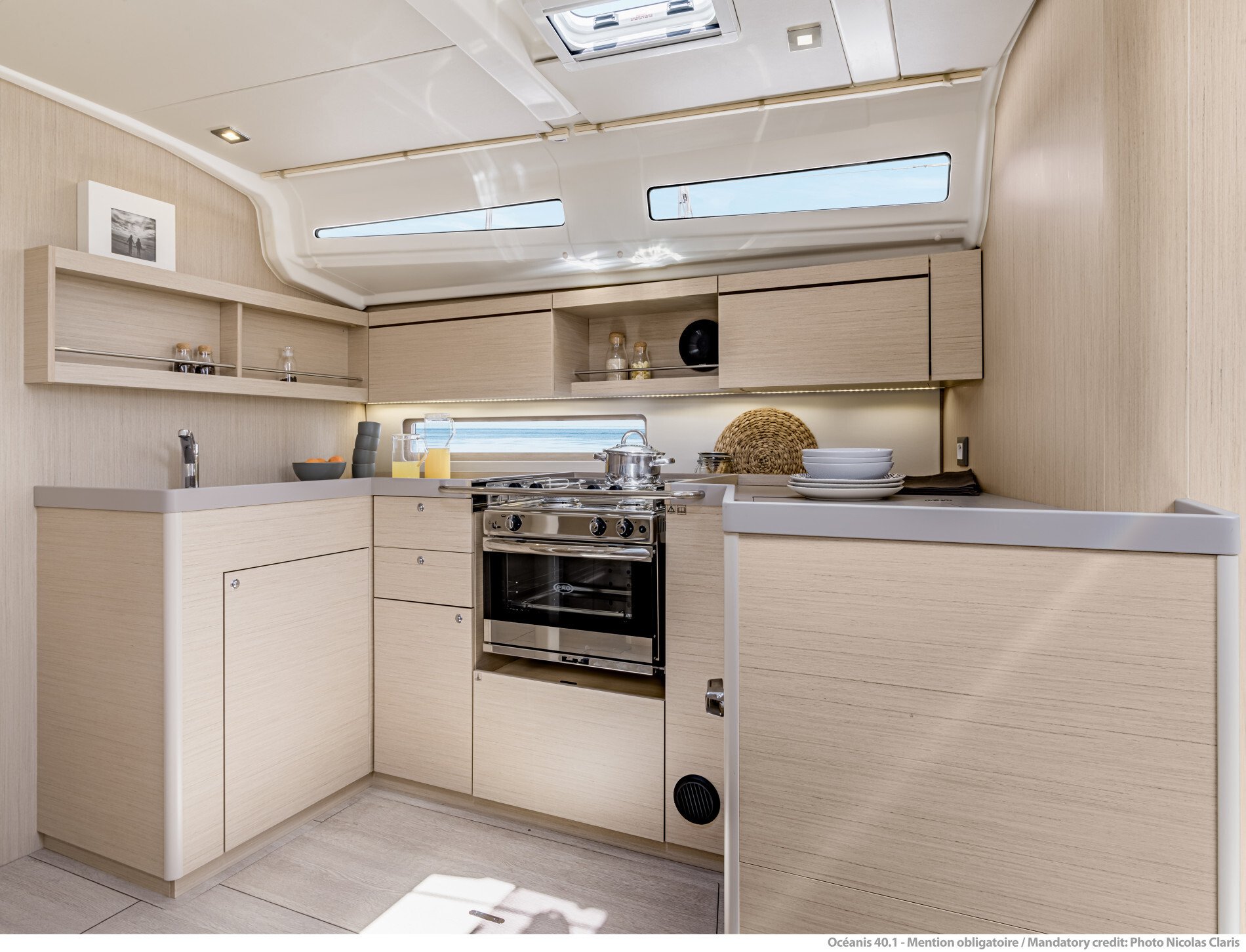 Oceanis 40.1, Kiki