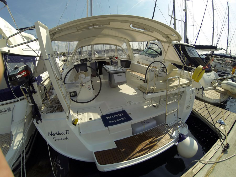Oceanis 45, Neška II