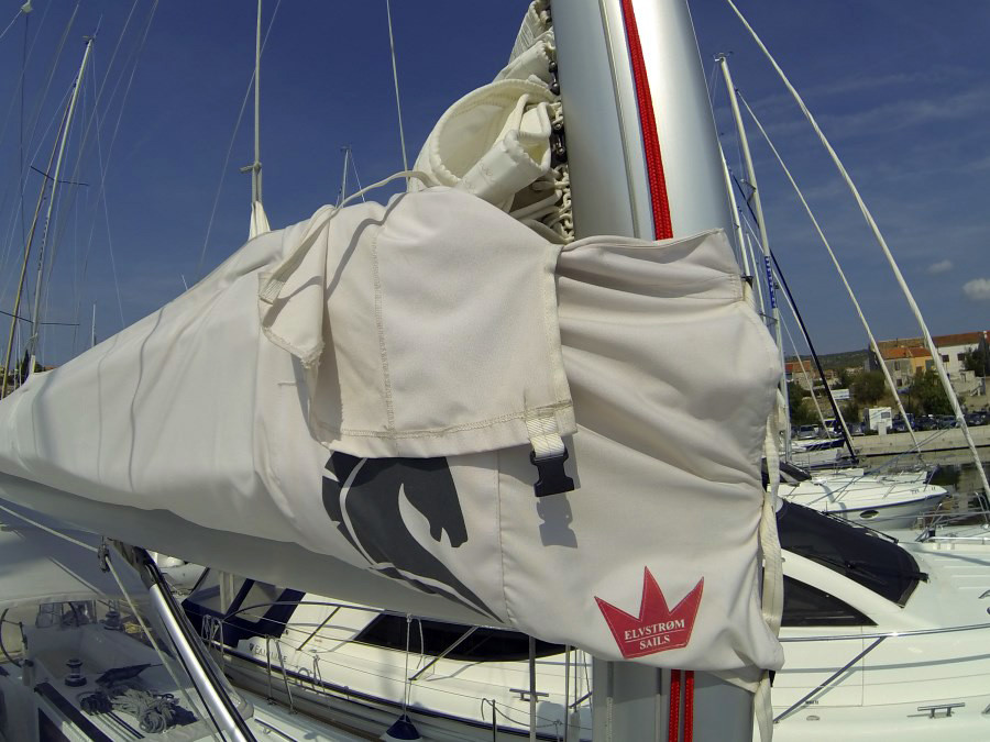 Oceanis 45, Neška II