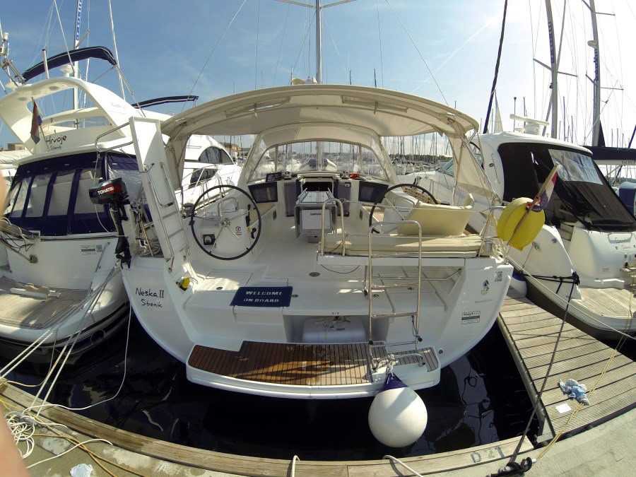 Oceanis 45, Neška II