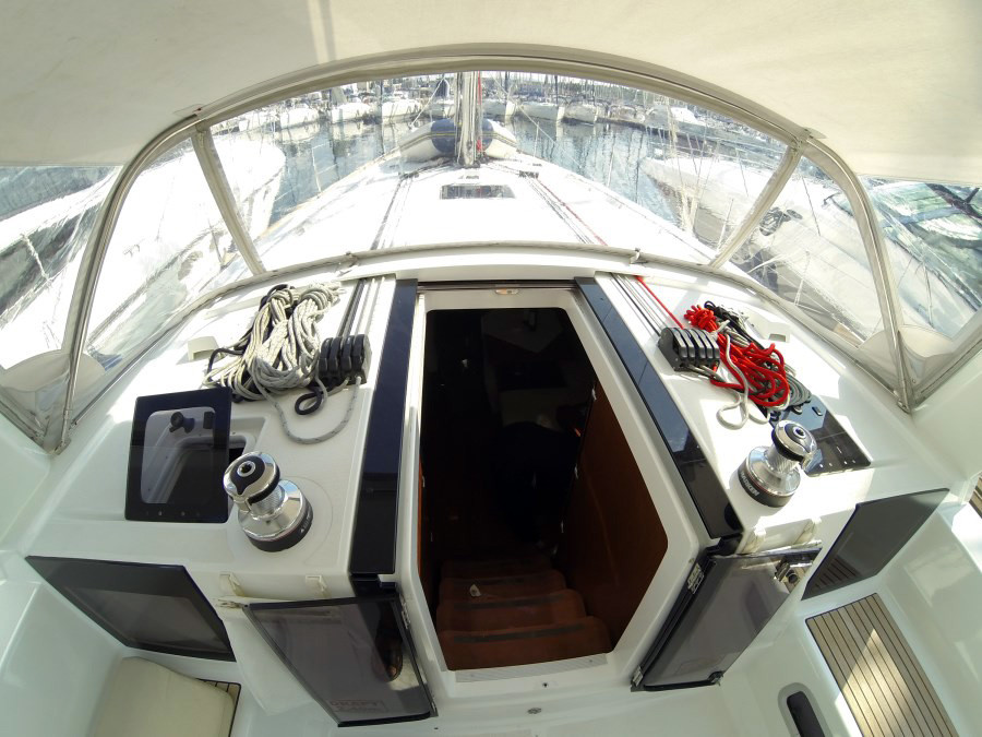 Oceanis 45, Neška II