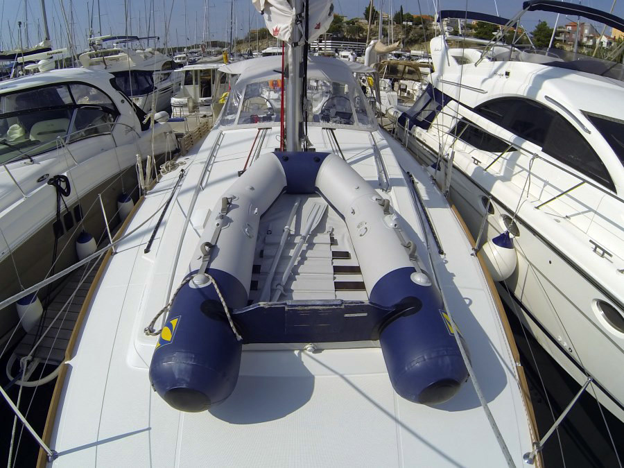 Oceanis 45, Neška II