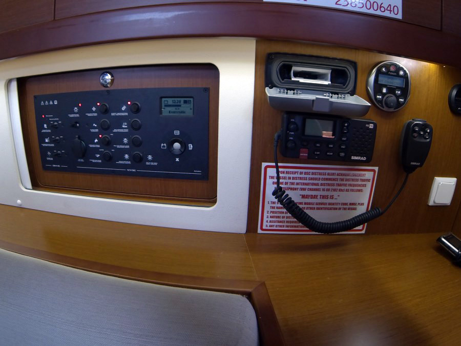 Oceanis 45, Neška II