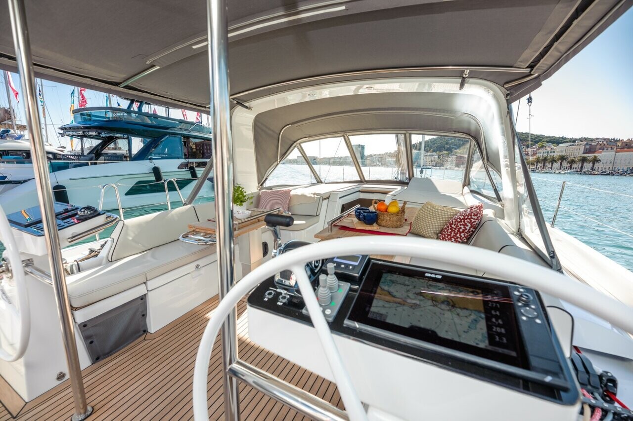 Oceanis 54, Big Blue