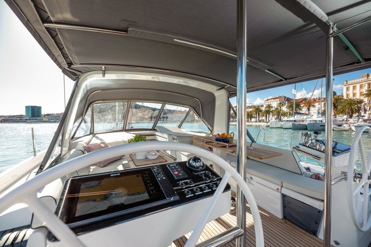 Oceanis 54, Big Blue