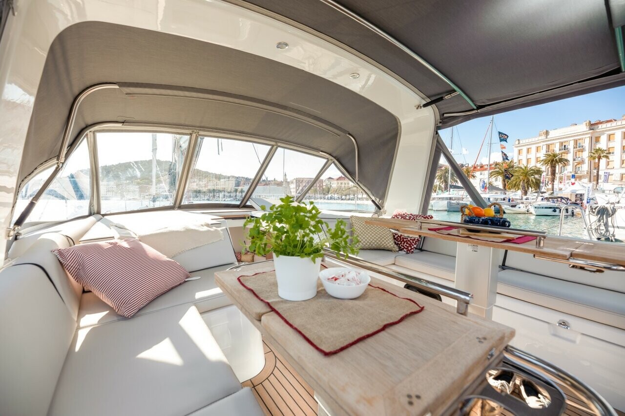 Oceanis 54, Big Blue