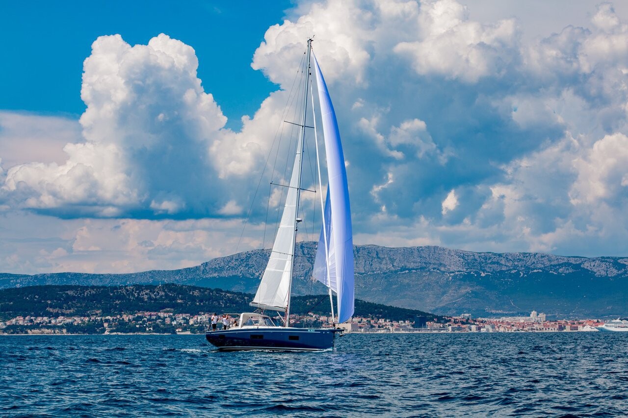 Oceanis 54, Big Blue