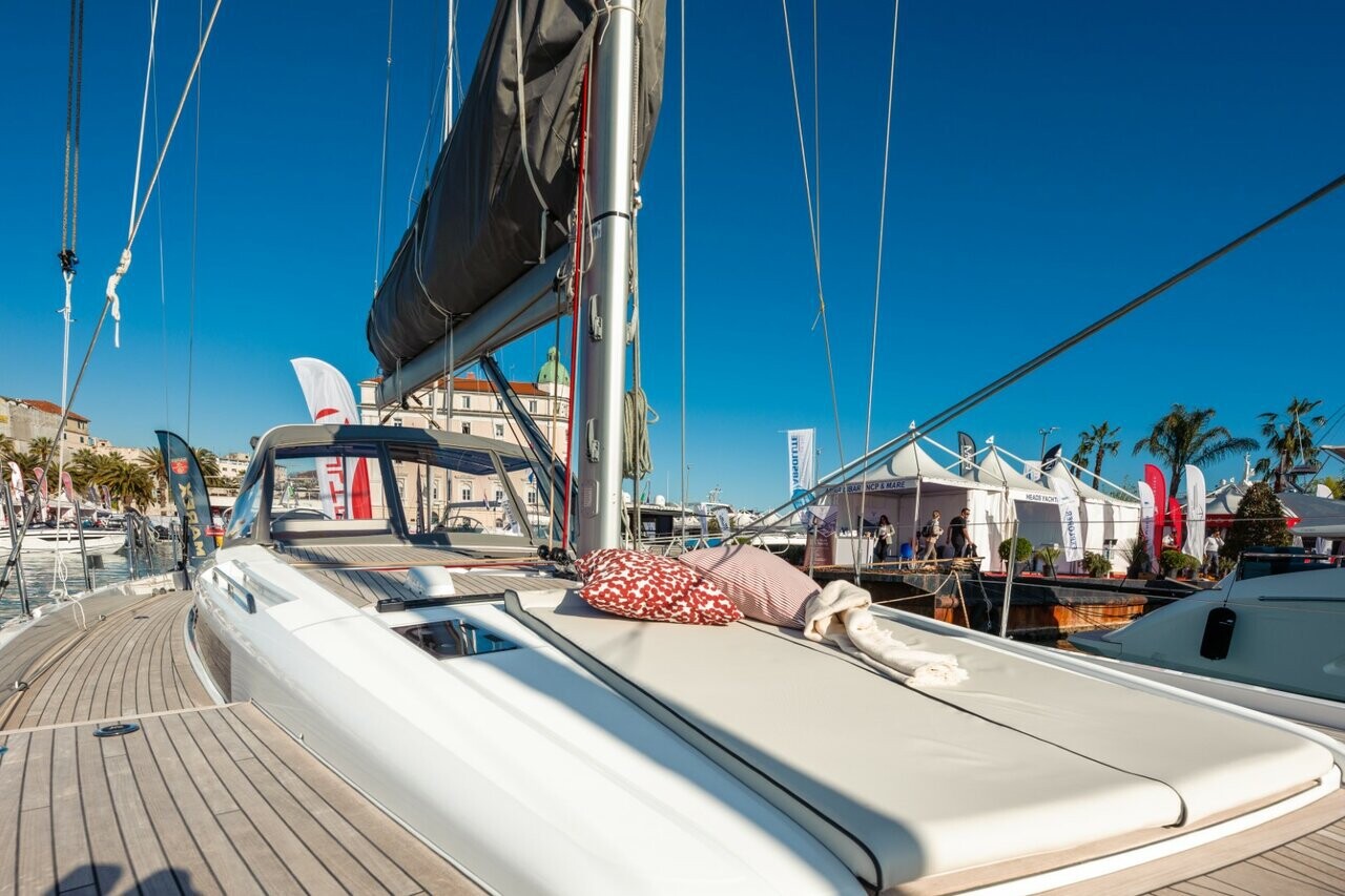 Oceanis 54, Big Blue