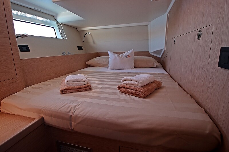 Oceanis Yacht 54, White Bird 
