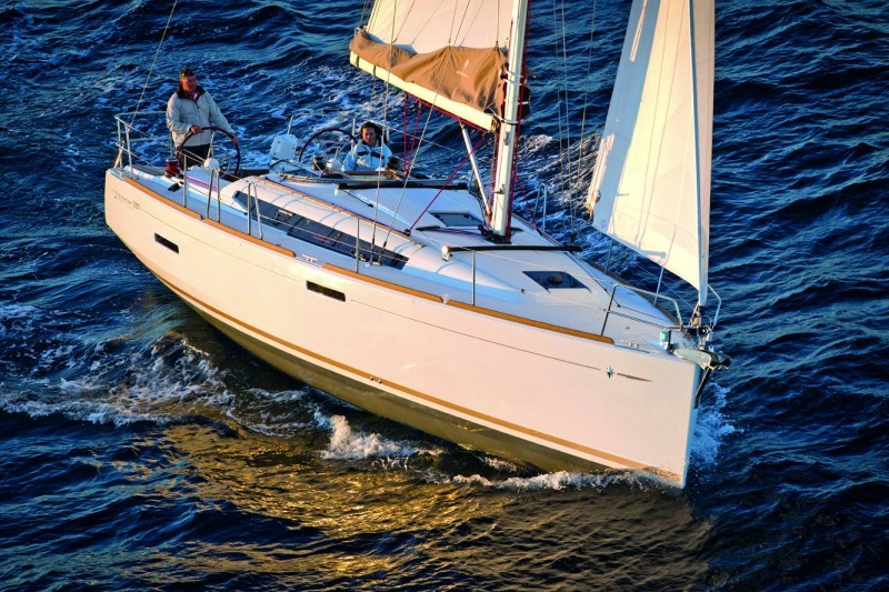 Sun Odyssey 389, Amadeus