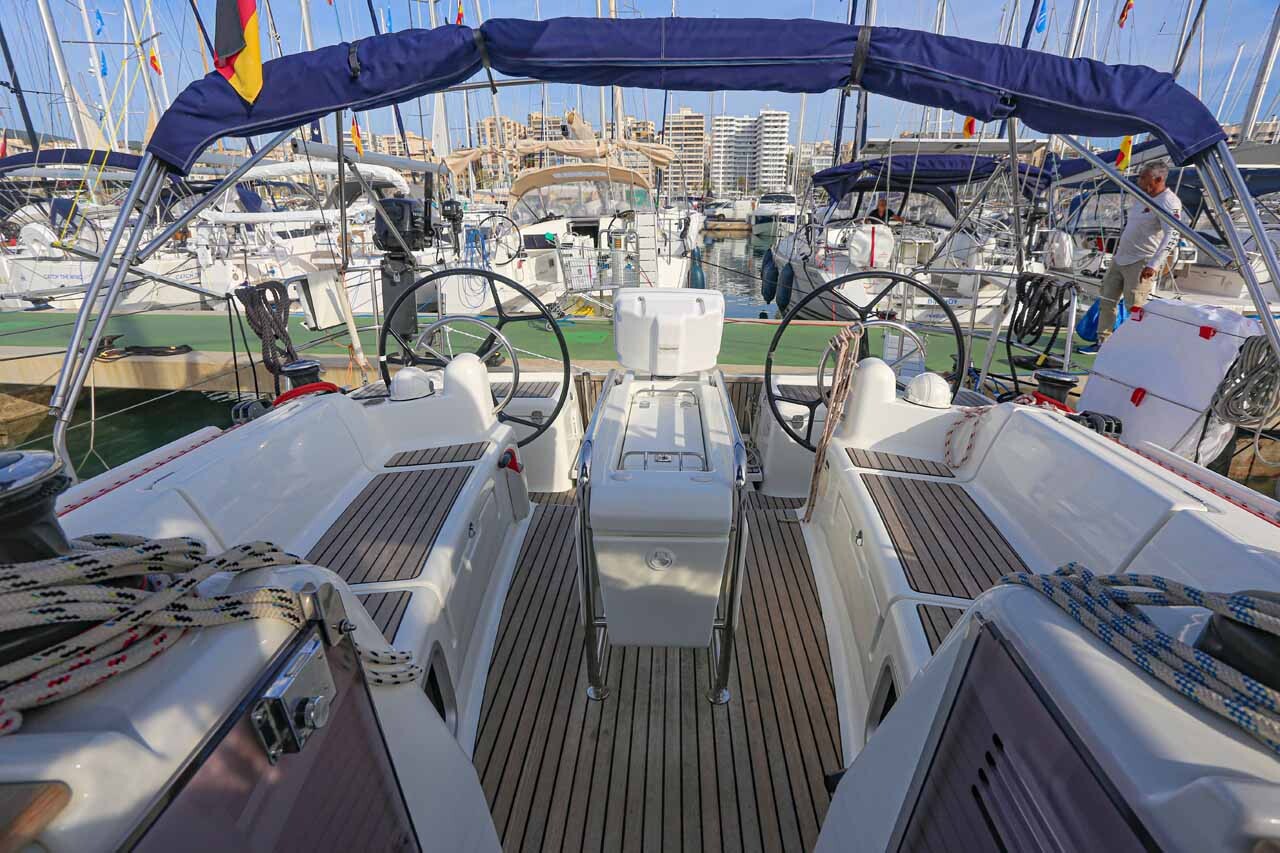 Sun Odyssey 419, Sunny