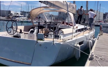 Sun Odyssey 440, Jolie
