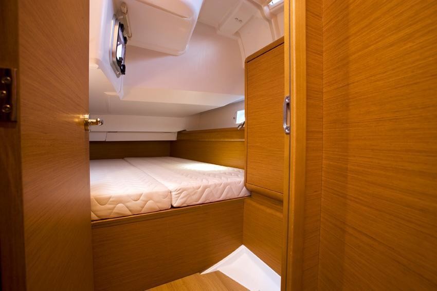 Sun Odyssey 449, Beaujolais