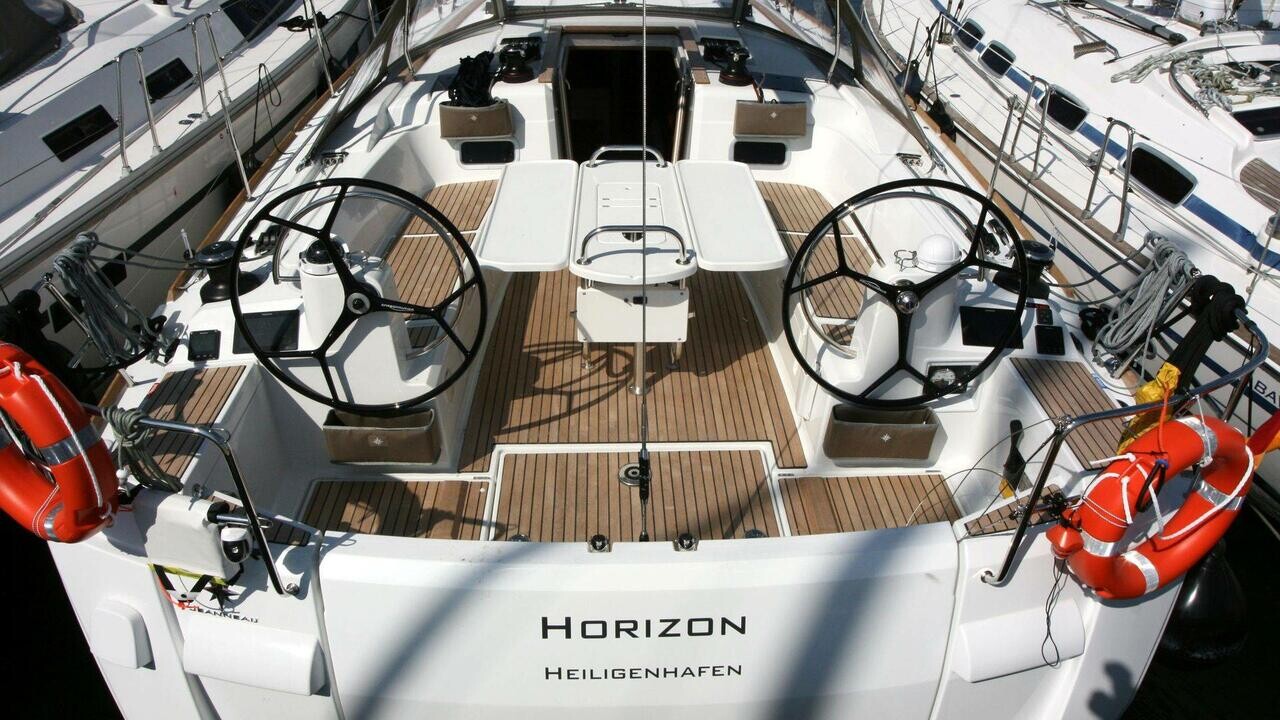 Sun Odyssey 479, Horizon