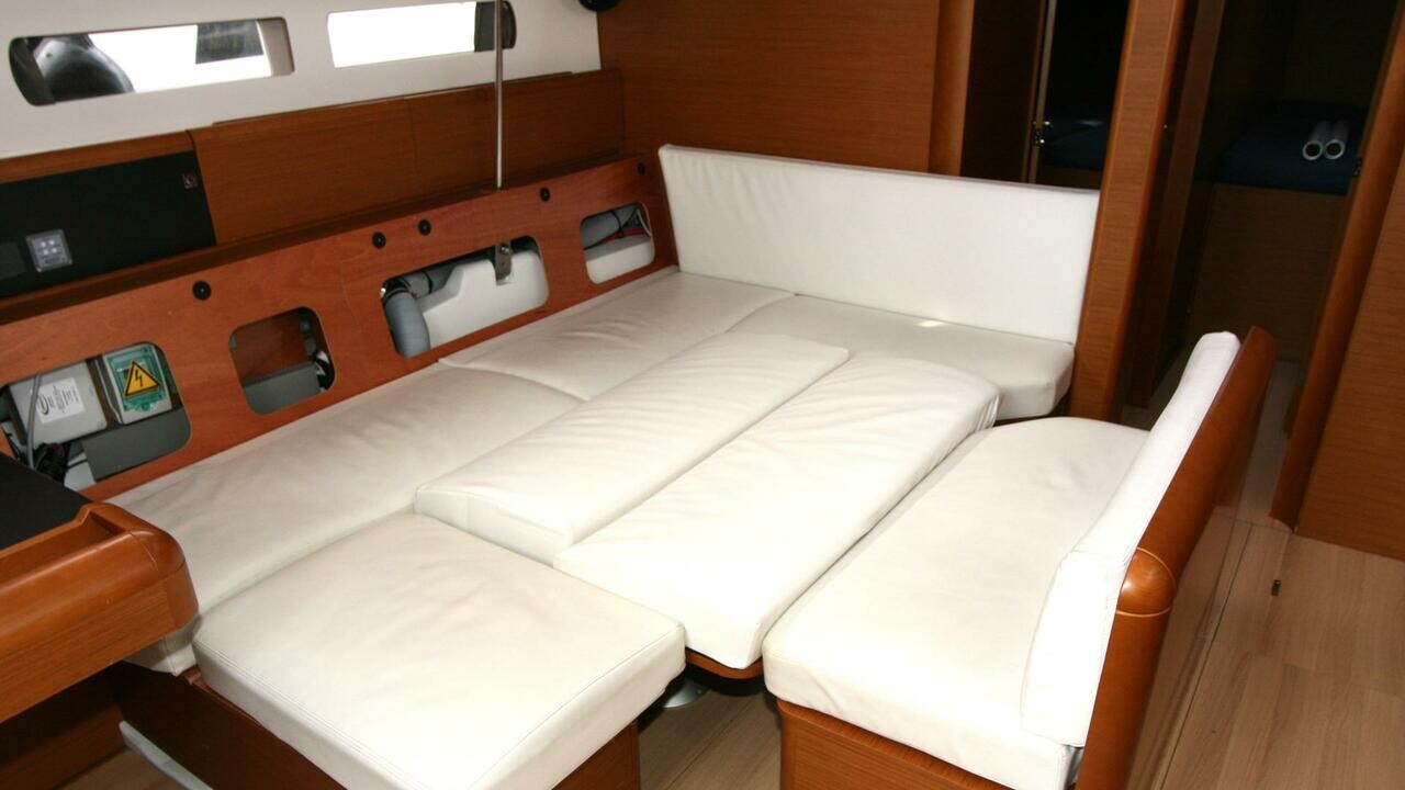 Sun Odyssey 479, Horizon