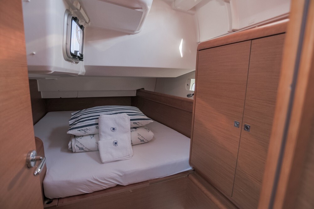 Sun Odyssey - DOUBLE CABIN, Sailing school - double cabin