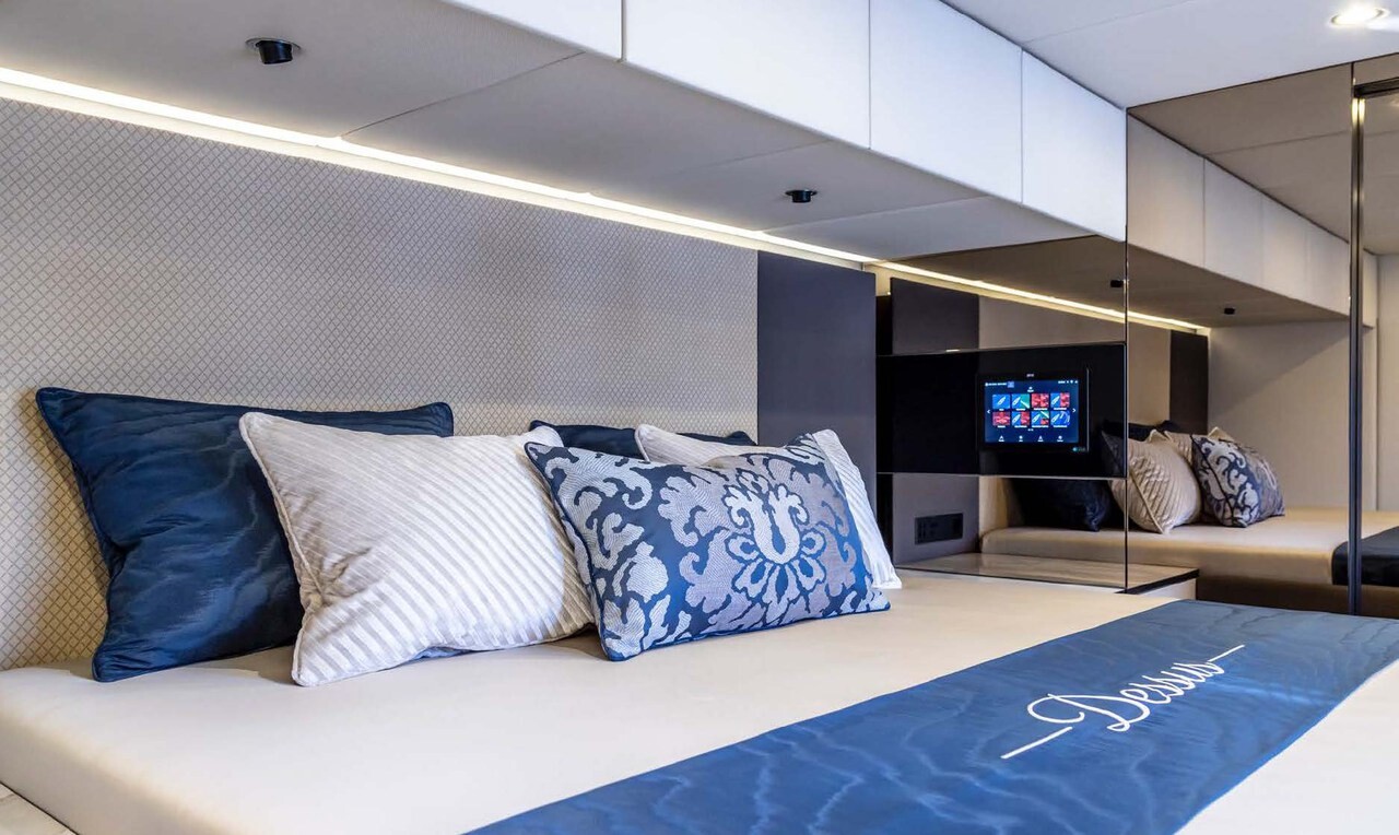Sunreef 60, Dessus