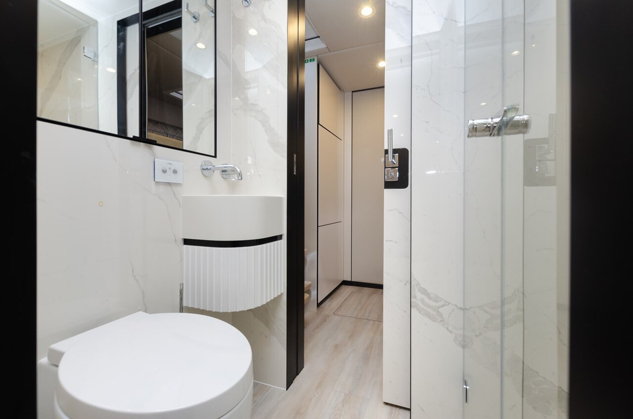 Sunreef 60, Dessus